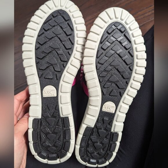 Sorel Cozy Explorer Waterproof Boots - Picture 7 of 9